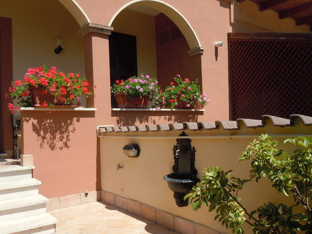 Nataly'S House Bed&Breakfast La Massimina-Casal Lumbroso ภายนอก รูปภาพ